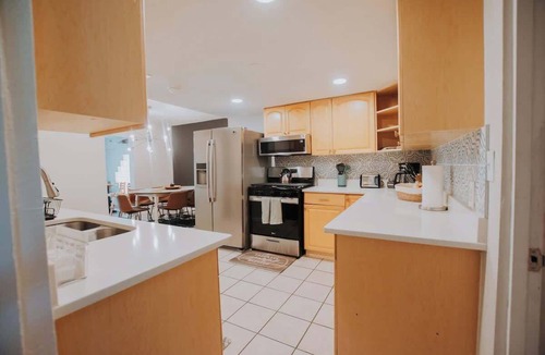 Pat Hurley House | Cowboy Den+Hot Tub+Game Room+No Pet Fee!