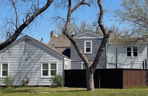 Stillwater House | Cowboy Getaway.Spacious 4-bedroom house next to campus on University Drive