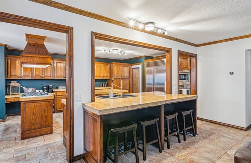Tulsa House | Cowboy Inspired Fun For A Big Group Just Minutes from Tulsa’s Best Attractions!