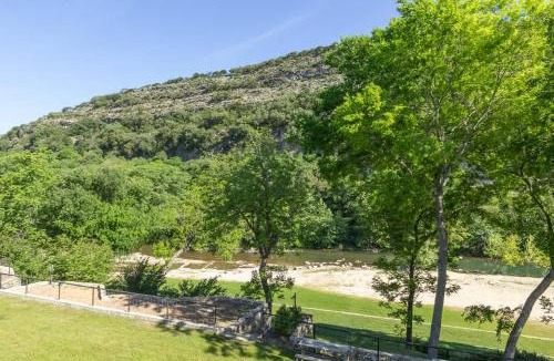New Braunfels House | Cowboy Lodge RR94404 #4