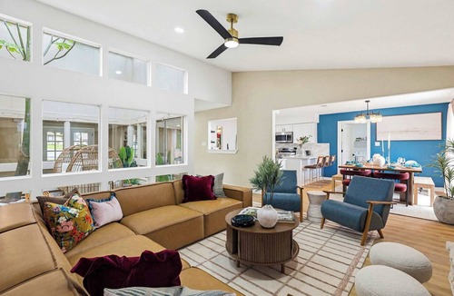 North San Antonio - SAT House | Cowboy Luxe Retreat Pool, Putt Putt, Pickleball