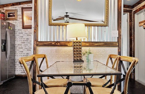 Seguin House | Cowboy Palace on Moonhill Farm - 2 bed - 2 bath, w/full kitchen