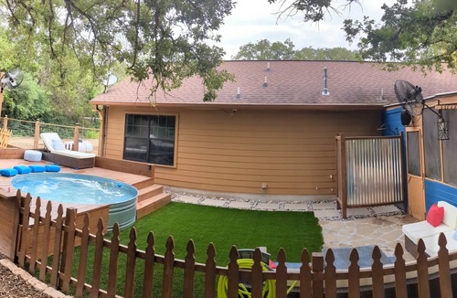 Elgin House | Cowboy Pool Oasis