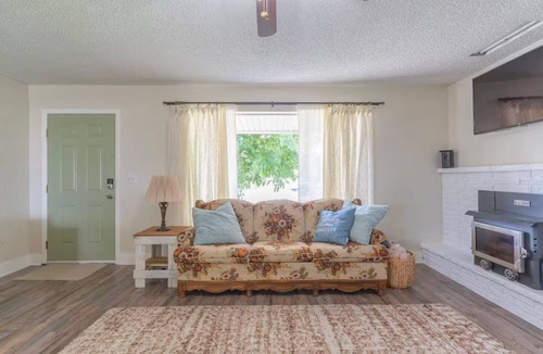 Taylorsville House | Cowboy Ranch House