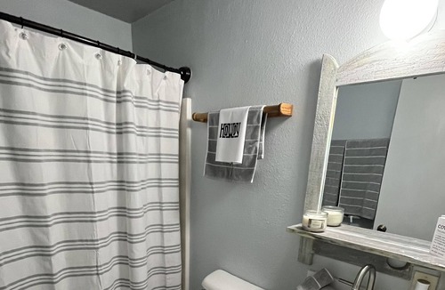 Raymondville House | Cowboy Retreat