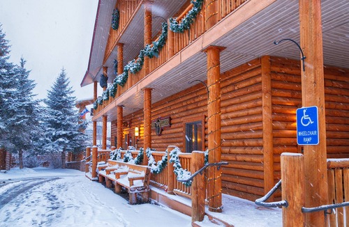 Jackson Cabin | Cowboy Village Resort