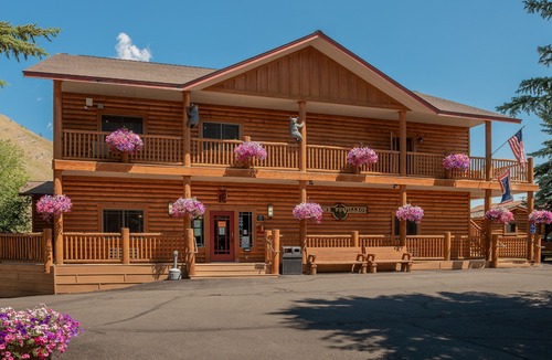 Jackson Cabin | Cowboy Village Resort