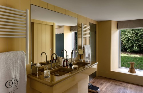 Cockleford Hotel | Cowley Manor Experimental