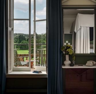 Cockleford Hotel | Cowley Manor Experimental