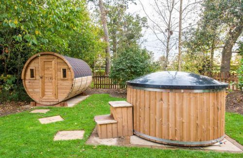 Hethel House | Cowslip Cottage-Ukc2457