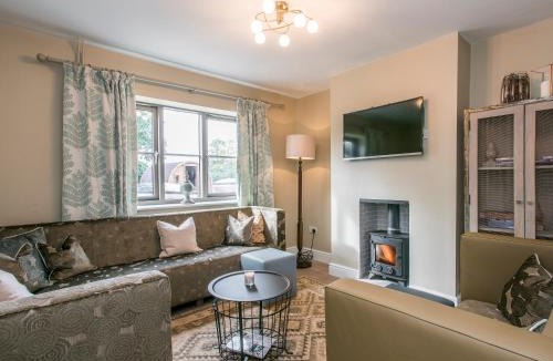 Hethel House | Cowslip Cottage-Ukc2457