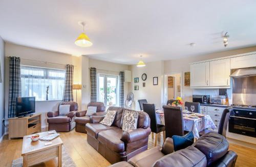 Great Hatfield House | Cowslip Cottage- W43122