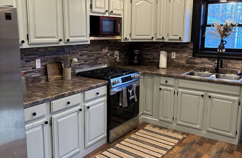 Yukon Other | Cowtown at Piney River Ranch; Charming Farm House in Houston, MO