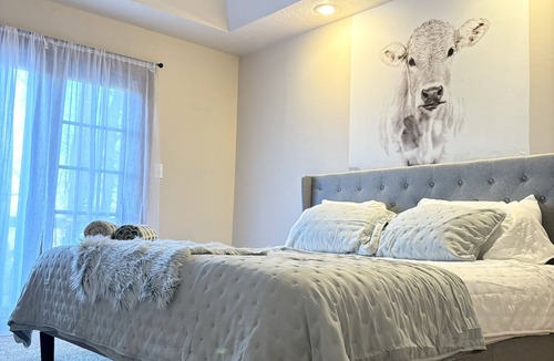 Yukon Other | Cowtown at Piney River Ranch; Charming Farm House in Houston, MO