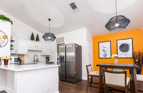 Fossil Creek House | Cowtown Comfort: Pet Friendly Retreat, Gated Yard
