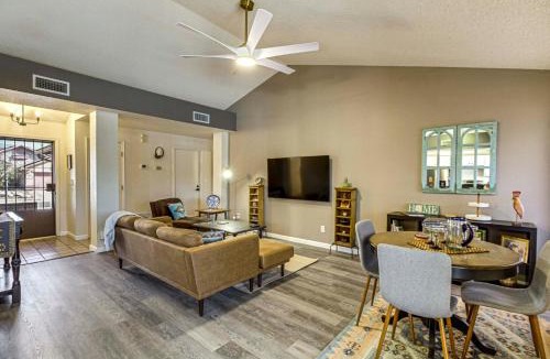Tucson House | 'Coyote Casa' w/Mtn Views in Tuscon Desert Oasis