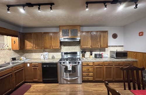 Cloudcroft House | Coyote Retreat is a comfortable, single level home in the Sacramento Mountains.