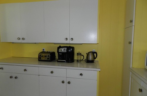 Franklin County Cottage | Cozi 3 bedroom Lakefront Cottage with Private Beach