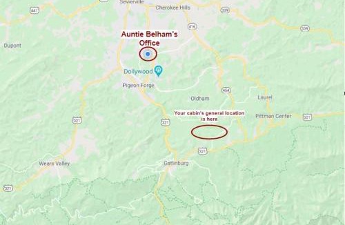 Gatlinburg Ski Chalet | Coziest dog friendly cabin-hot tub & king bed! Close to downtown Gatlinburg!