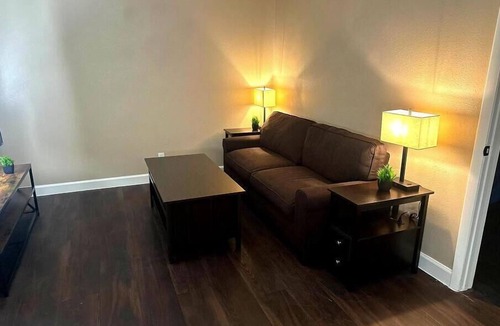 Lakeland Apartment | Cozy 1/1 full apartment