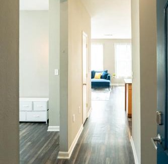 Legacy Park Apartment | Cozy 1,100sf apartment in the heart of Legacy