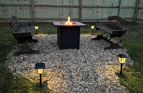 Ste Genevieve House | Cozy 1.5 story bungalow in downtown Ste. Genevieve!