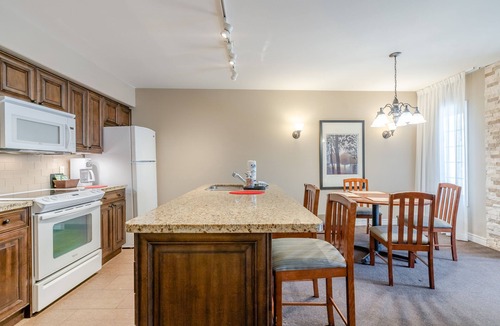 Oro-Medonte Apartment | Cozy 1 BDR Retreat near Horseshoe Valley Resort