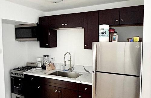 Ocean Beach Apartment | Cozy 1 Bdrm Apartment + Parking (Crab)