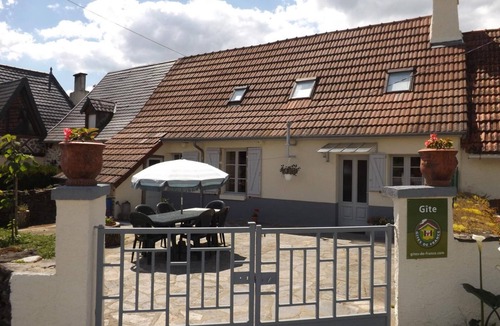 Arnac Cottage | Cozy 1-Bed Cottage Near Enchanet Lake with Garden, BBQ, Wi-Fi, and Close to Activities