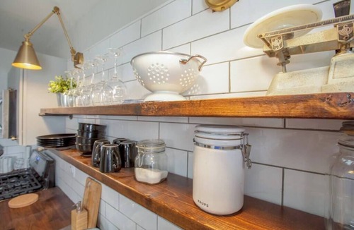 Mount Washington Apartment | Cozy 1-Bed Retreat-Steps from Pittsburgh's Incline