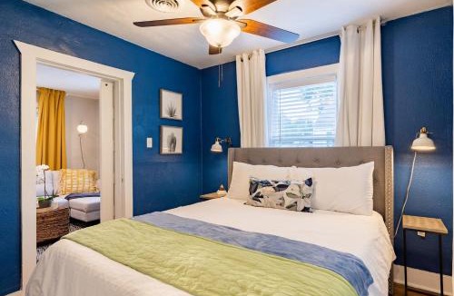 Rosedale House | Cozy 1-Bed with Gated Backyard, Near KU Med 22