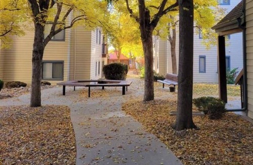 Englewood Condo | Cozy 1-bedroom condo with AC in tranquil Greenwood Village