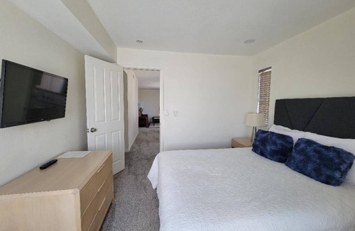 Englewood Condo | Cozy 1-bedroom condo with AC in tranquil Greenwood Village