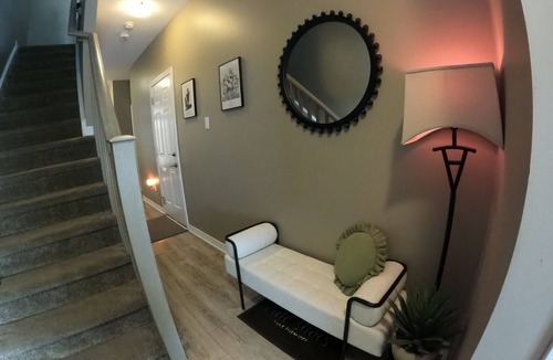 Grimsby House | Cozy 1 Bedroom 1 Bath in Niagara Region