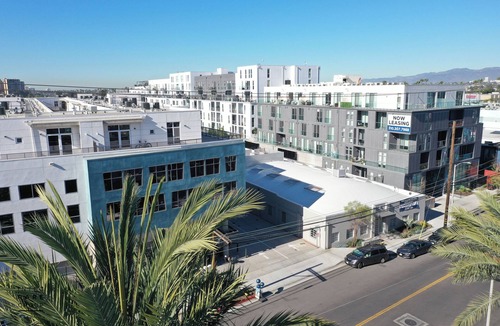 Del Rey Apartment | Cozy 1-bedroom apartment in charming Marina del Rey with AC, fitness room