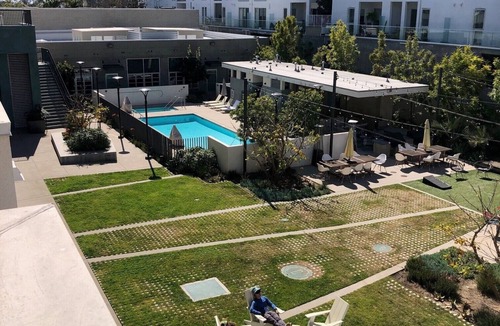Del Rey Apartment | Cozy 1-bedroom apartment in charming Marina del Rey with AC, fitness room