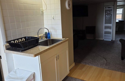 Mount Pleasant Apartment | Cozy 1-bedroom apartment in fantastic Mount Pleasant with AC
