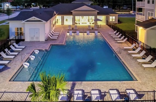 Doctors Inlet Apartment | Cozy 1-bedroom apartment with WiFi, fitness room in brilliant Jacksonville
