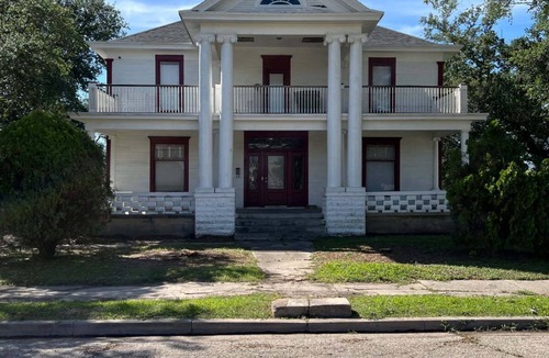 Port Arthur Apartment | Cozy 1-bedroom apartment in charming Port Arthur with AC