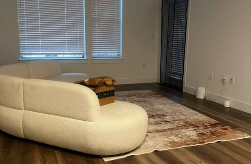 Northwest Carrollton Apartment | Cozy 1-bedroom apartment with AC in perfect Carrollton