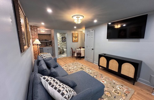 Charleston Apartment | Cozy 1-bedroom apartment