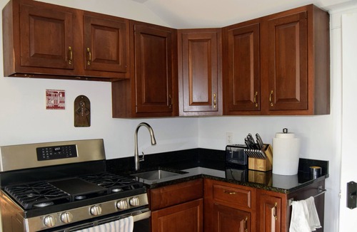 Cumberland Center Bed & Breakfast | Cozy 1-bedroom apartment
