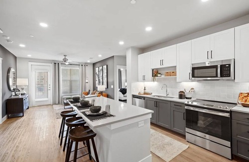 South Arlington Apartment | Cozy 1-bedroom apartment in marvelous Mansfield with WiFi, AC, fitness room
