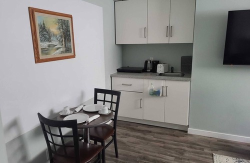East Kildonan Apartment | Cozy 1 bedroom Apartment