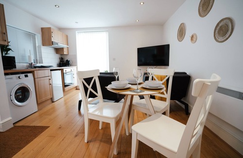 Hackney Central Apartment | Cozy 1 Bedroom Apartment in Hackney