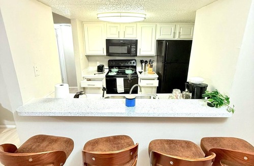 Addison Apartment | Cozy 1-bedroom apartment near tollway and hospital