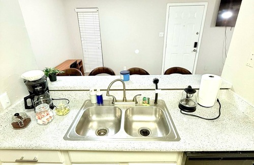 Addison Apartment | Cozy 1-bedroom apartment near tollway and hospital