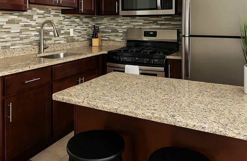 Chicago Apartment | Cozy 1-Bedroom Apartment