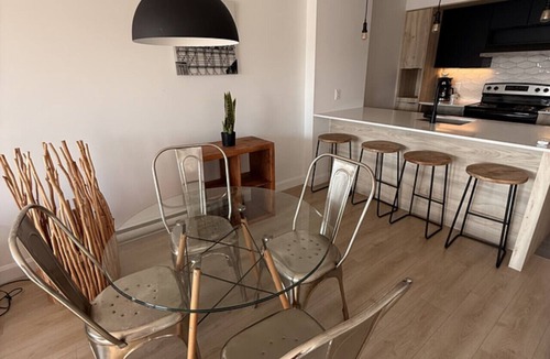 Plateau Apartment | Cozy 1 Bedroom Apartment in Quebec | Le Prisme