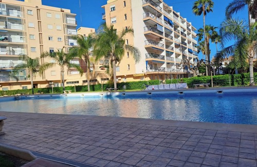 Playa Pobla de Farnals Apartment | Cozy 1-bedroom apartment in lovely VC with WiFi, fitness room
